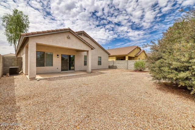 1152 W DESERT HOLLOW Drive, San Tan Valley, AZ 85143