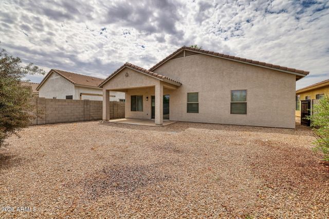 1152 W DESERT HOLLOW Drive, San Tan Valley, AZ 85143