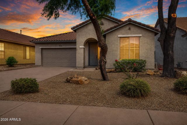 1152 W DESERT HOLLOW Drive, San Tan Valley, AZ 85143