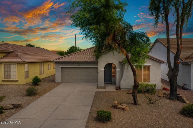 1152 W DESERT HOLLOW Drive, San Tan Valley, AZ 85143