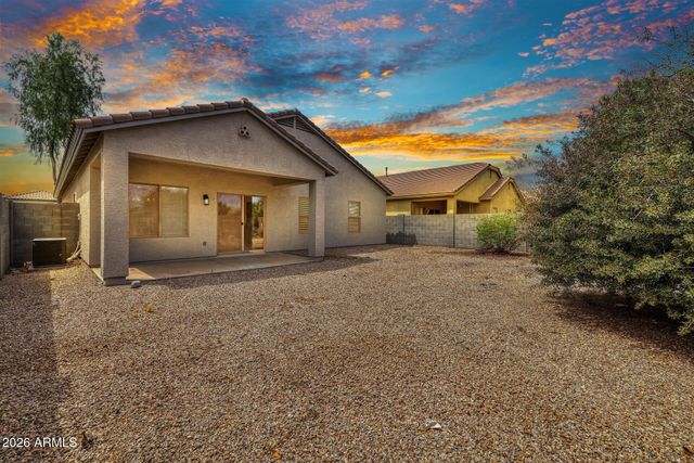 1152 W DESERT HOLLOW Drive, San Tan Valley, AZ 85143
