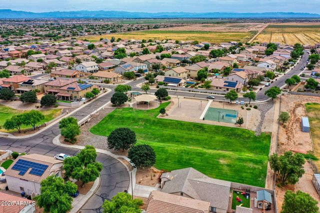 1152 W DESERT HOLLOW Drive, San Tan Valley, AZ 85143