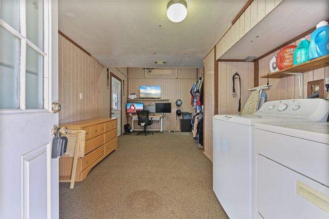 303 Tahiti Road, Tiki Island, TX 77554