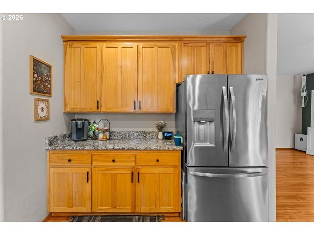 3121 N KNOLL Dr, Newberg, OR 97132