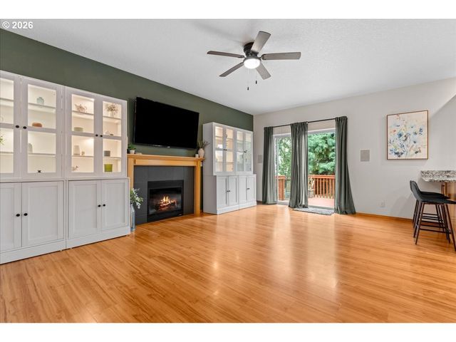 3121 N KNOLL Dr, Newberg, OR 97132