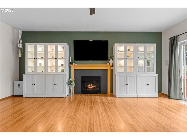3121 N KNOLL Dr, Newberg, OR 97132