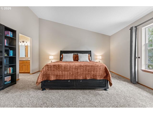 3121 N KNOLL Dr, Newberg, OR 97132