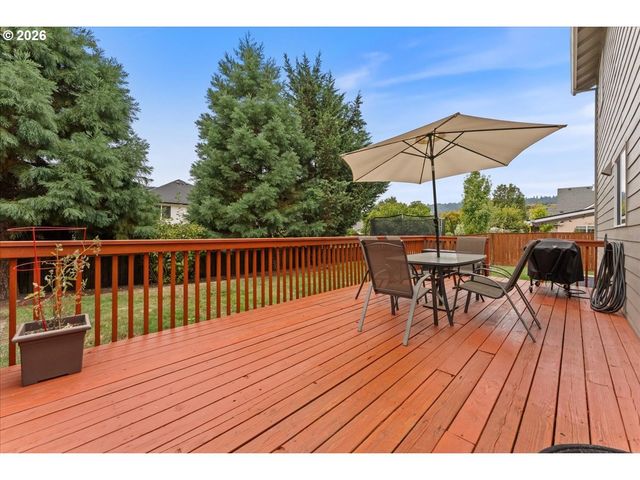 3121 N KNOLL Dr, Newberg, OR 97132