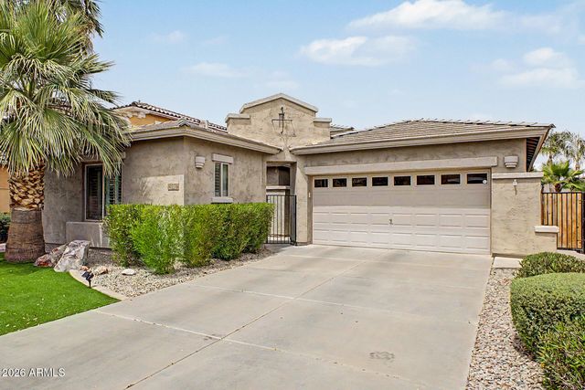 896 E INDIAN WELLS Place, Chandler, AZ 85249