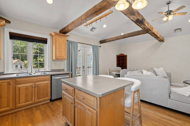 521 Washington Street 3, Abington, MA 02351