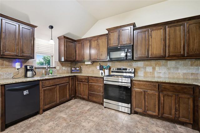 2495 County Road 1328, Blanchard, OK 73010