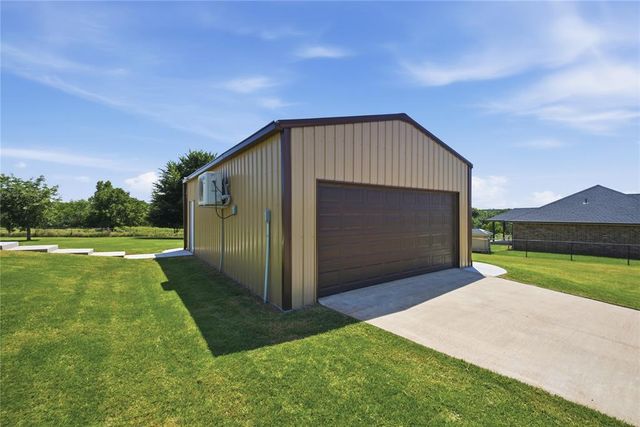 2495 County Road 1328, Blanchard, OK 73010