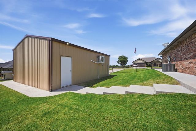 2495 County Road 1328, Blanchard, OK 73010