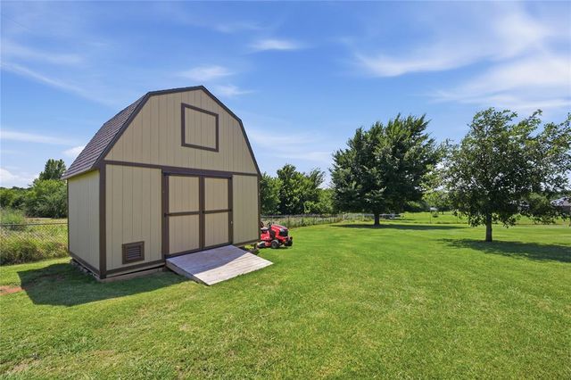2495 County Road 1328, Blanchard, OK 73010