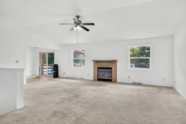 6439 Prairie Flower, Roscoe, IL 61073