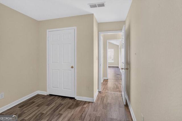 213 Brookview Drive, Riverdale, GA 30274