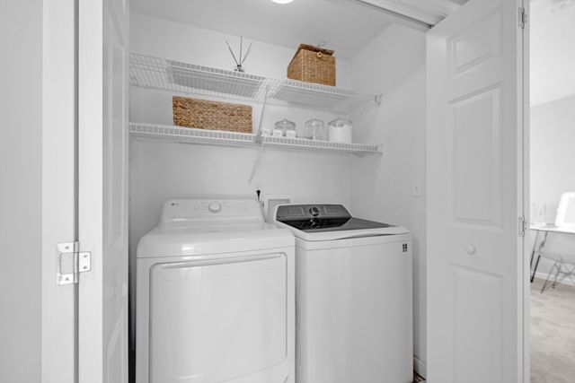 24 Evergreen Ln, Sturbridge, MA 01518