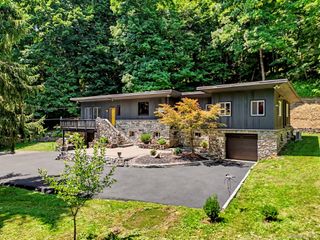 16 Briar Hill Road, Hopewell Junction, NY 12533