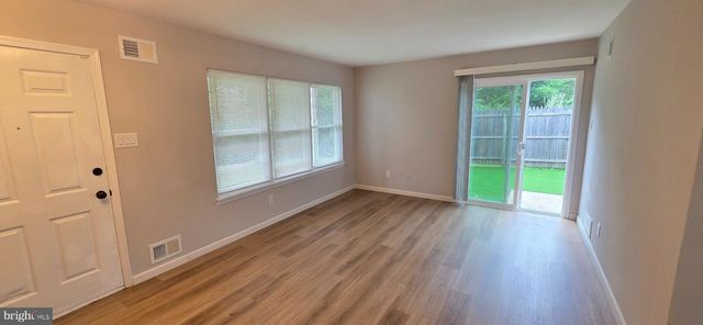4 LOGAN CT, Sicklerville, NJ 08081