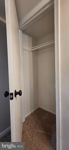 4 LOGAN CT, Sicklerville, NJ 08081