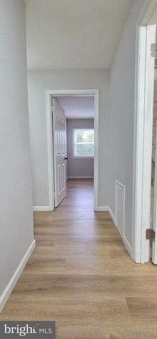 4 LOGAN CT, Sicklerville, NJ 08081