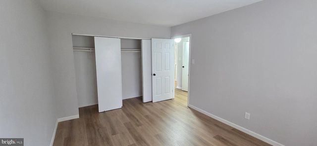 4 LOGAN CT, Sicklerville, NJ 08081