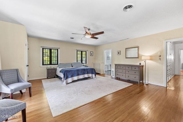3537 Brookside Road, Ottawa Hills, OH 43606