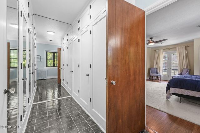 3537 Brookside Road, Ottawa Hills, OH 43606