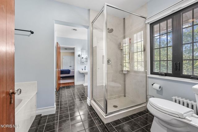3537 Brookside Road, Ottawa Hills, OH 43606