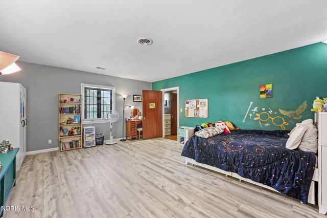 3537 Brookside Road, Ottawa Hills, OH 43606