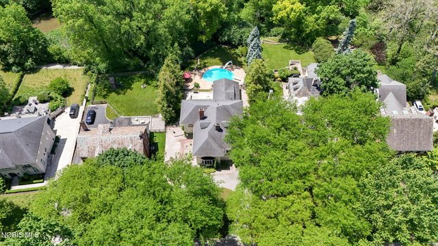 3537 Brookside Road, Ottawa Hills, OH 43606