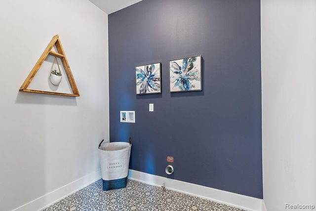 1964 Elizabeth Lane, Ypsilanti, MI 48198