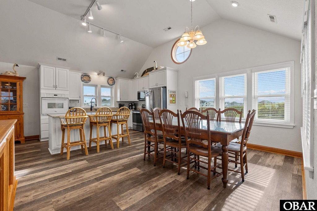 Image 27 of property listing at 601 Wave Arch Lot 49, Corolla, NC 27927