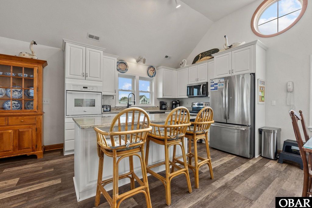 Image 28 of property listing at 601 Wave Arch Lot 49, Corolla, NC 27927