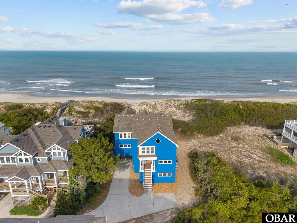 Image 4 of property listing at 601 Wave Arch Lot 49, Corolla, NC 27927