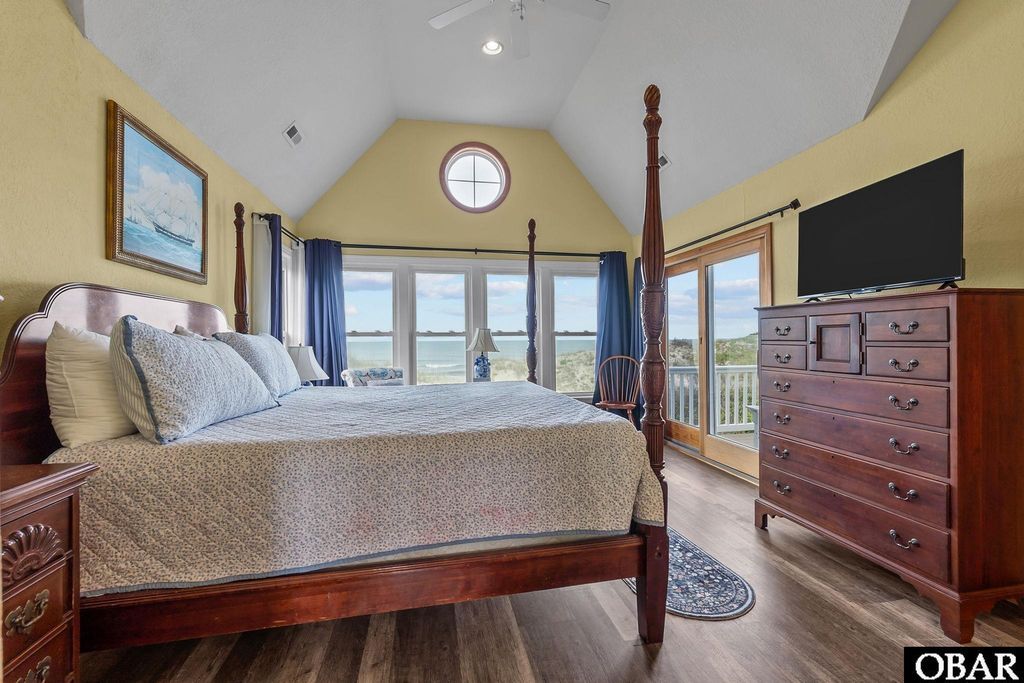 Image 38 of property listing at 601 Wave Arch Lot 49, Corolla, NC 27927