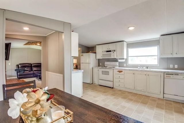 505 Road 5202, Cleveland, TX 77327