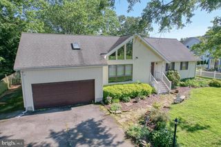 3 BETSY LN, Ocean View, DE 19970