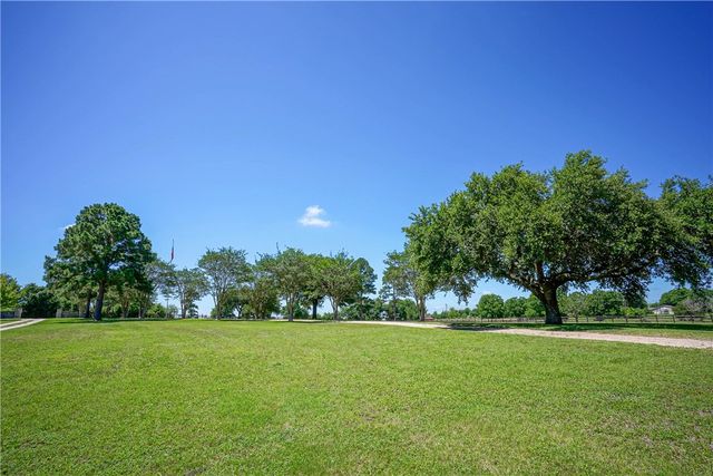 4124 FM 149 Road W, Anderson, TX 77830