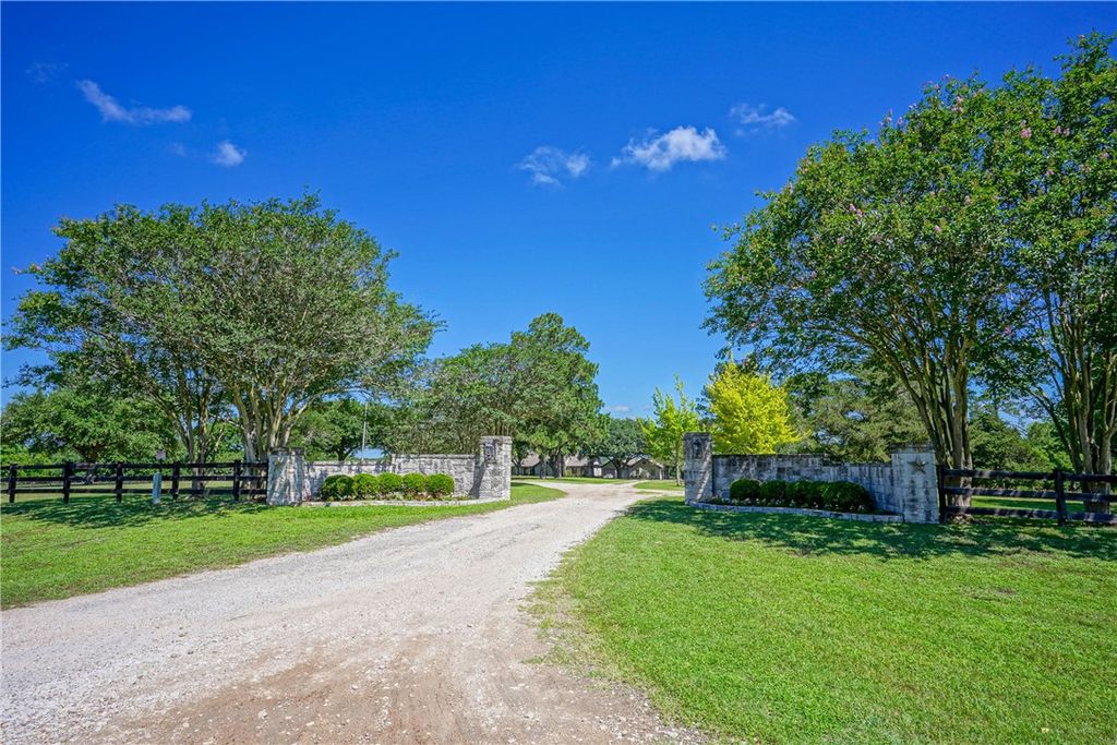 4124 FM 149 Road W, Anderson, TX 77830 — photo 2