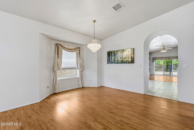 252 Avenida Mirador, Santa Teresa, NM 88008