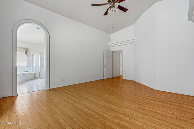 252 Avenida Mirador, Santa Teresa, NM 88008