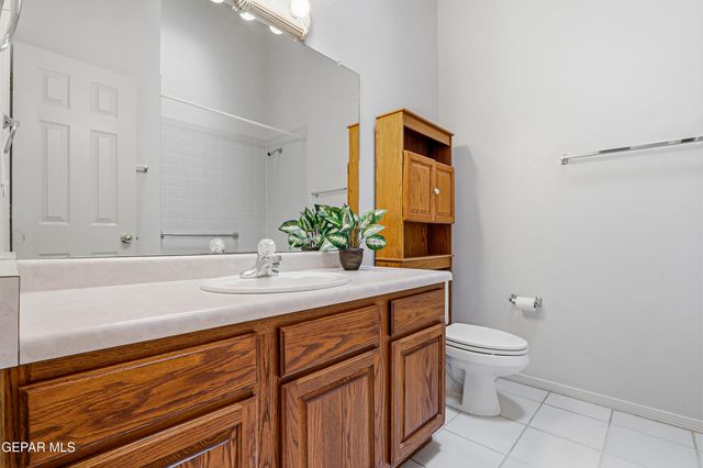 252 Avenida Mirador, Santa Teresa, NM 88008