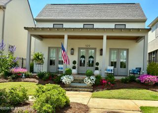 109 Water Street, Madison, MS 39110