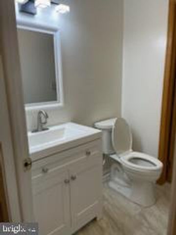 4 S ALTAMONT AVE, Thurmont, MD 21788