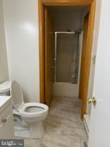 4 S ALTAMONT AVE, Thurmont, MD 21788
