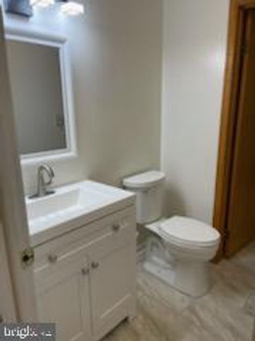 4 S ALTAMONT AVE, Thurmont, MD 21788