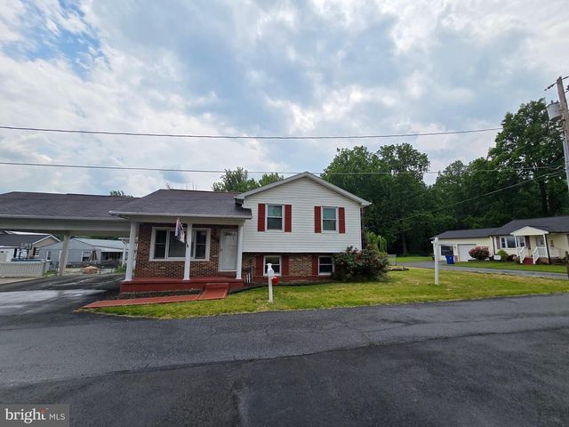 4 S ALTAMONT AVE, Thurmont, MD 21788
