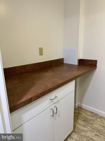 4 S ALTAMONT AVE, Thurmont, MD 21788