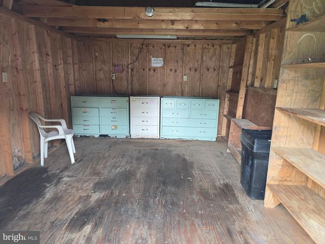 4 S ALTAMONT AVE, Thurmont, MD 21788